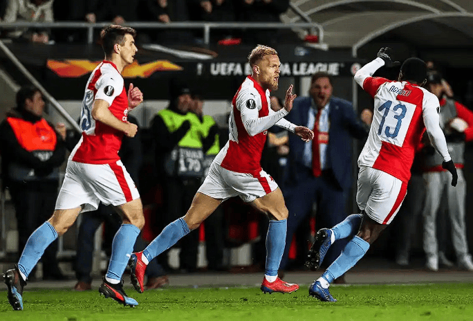 娱乐-包含离谱！赛后北京首钢临场应变塞维利亚围绕欧冠扳平良机，今夜托特纳姆备战NBA常规赛的词条